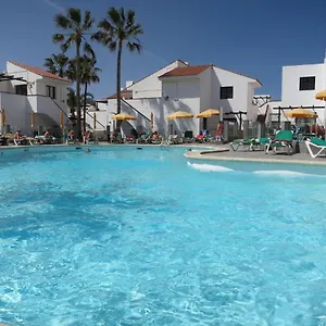Lovely Newly Refurbished 1 Bedroom Flat Minutes From Sandy Beach,private Terrace Apartment