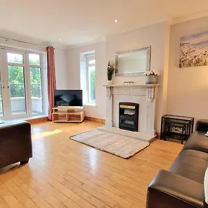 3 Bedroom Centre Apartment Galway