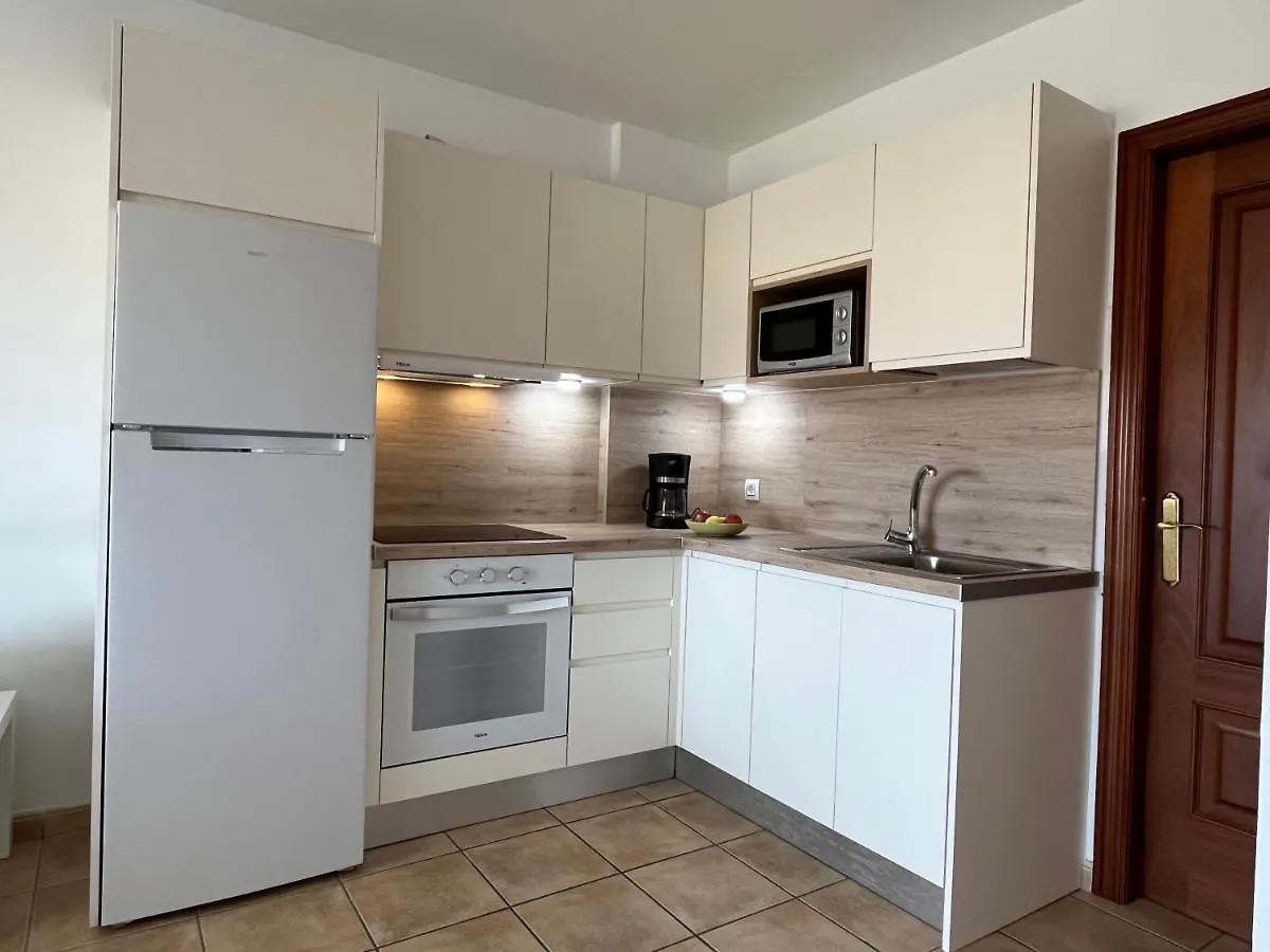 Homeforguest Apartamento Con Piscina En Caleta De Fuste 0*,  Španělsko